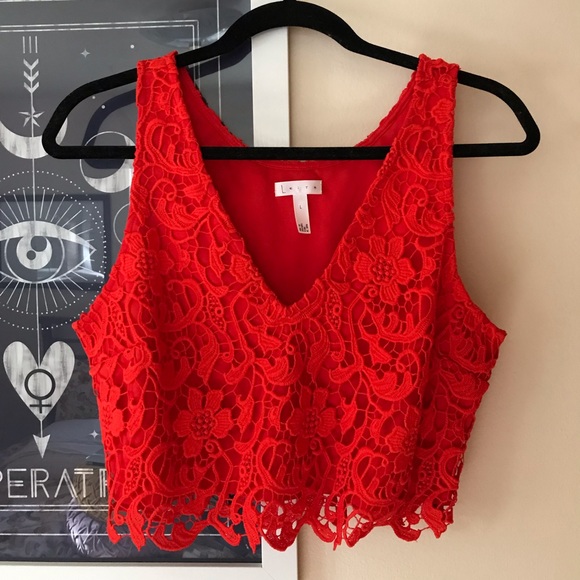 Leith Tops - Lace crop top